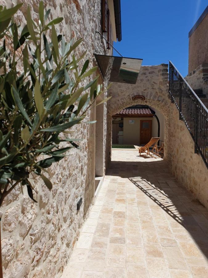Villa Kameni Dvori Sveti Filip i Jakov Ngoại thất bức ảnh