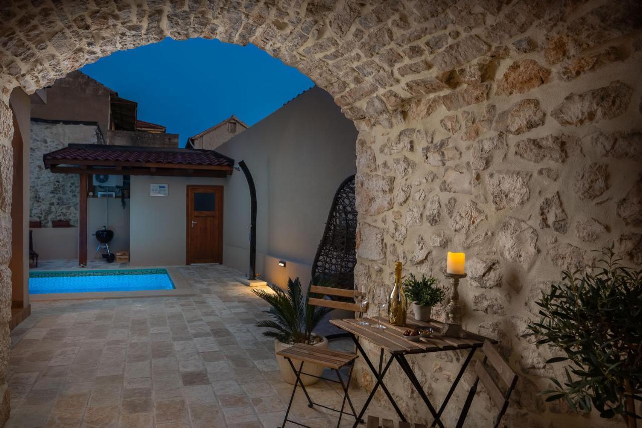 Villa Kameni Dvori Sveti Filip i Jakov Ngoại thất bức ảnh