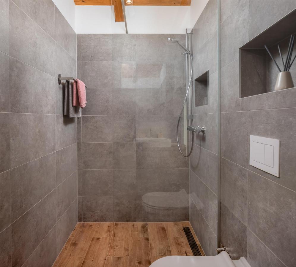 Villa Kameni Dvori Sveti Filip i Jakov Ngoại thất bức ảnh